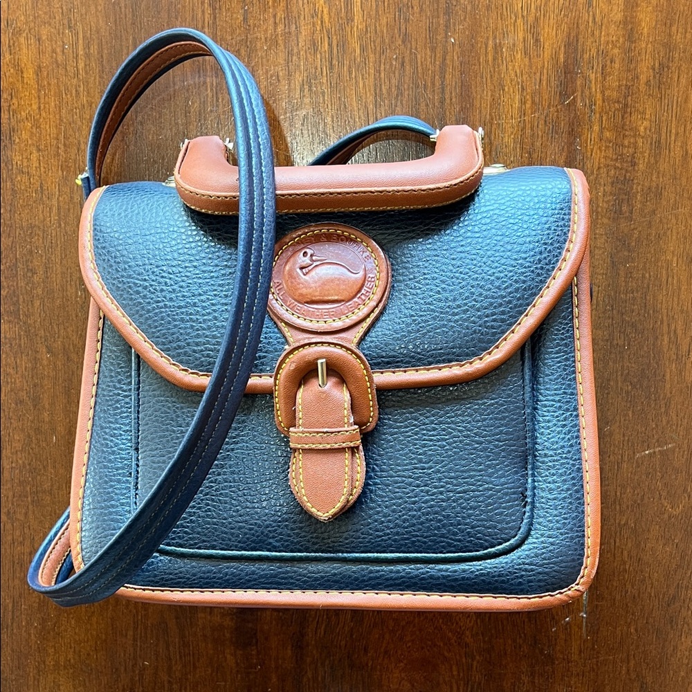 VTG Dooney & Bourke All-Weather Leather Surrey Carrier Bag